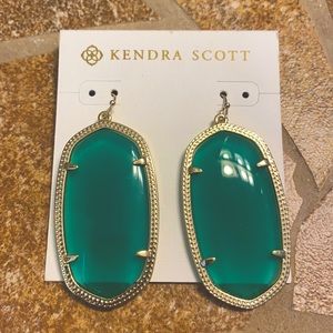Kendra Scott Danielle gold earrings in green
